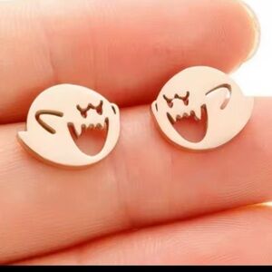 Súper Mario Bros Boo stud earrings (New)